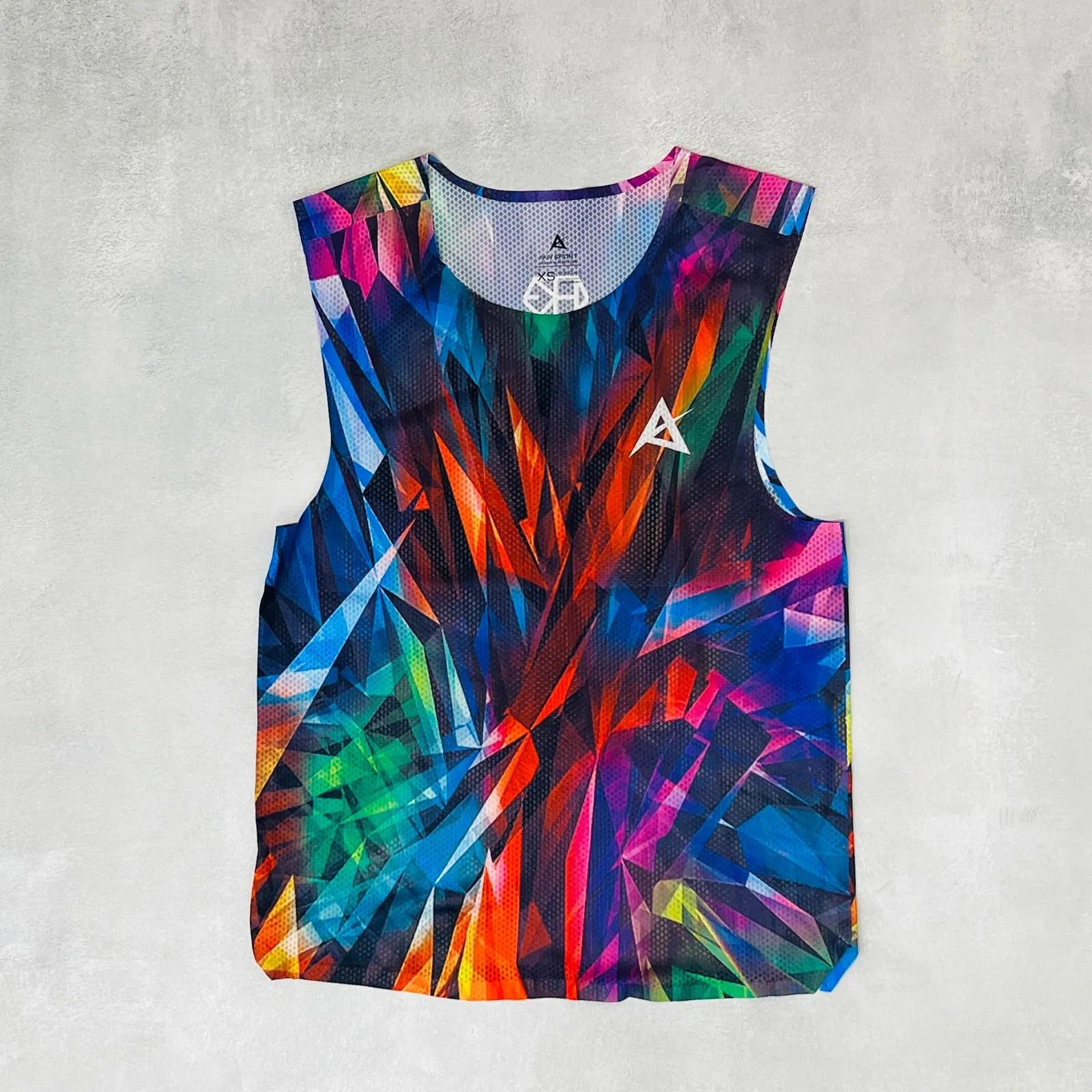 AKIV Ultralight Tank Top Unisex | Diamond