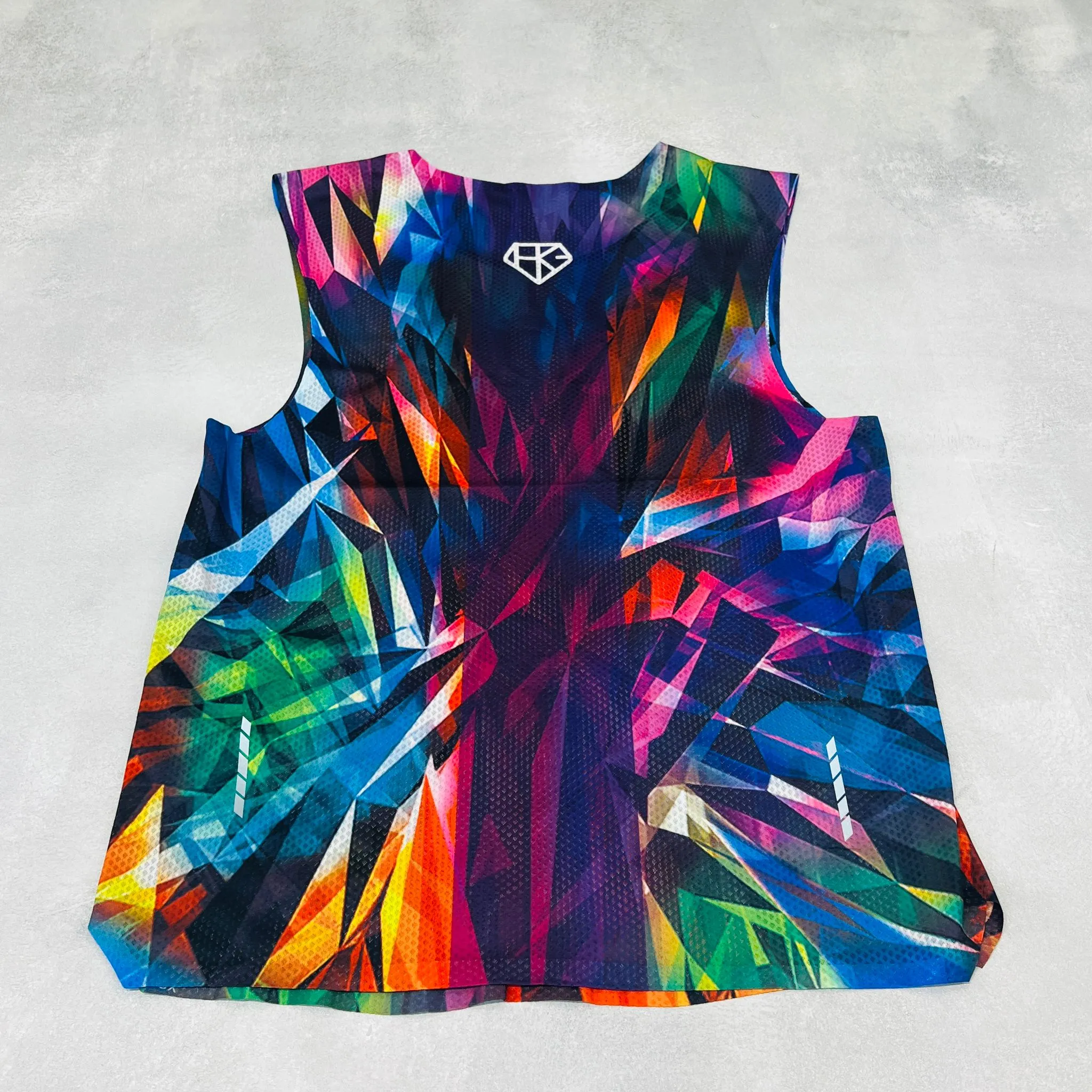 AKIV Ultralight Tank Top Unisex | Diamond