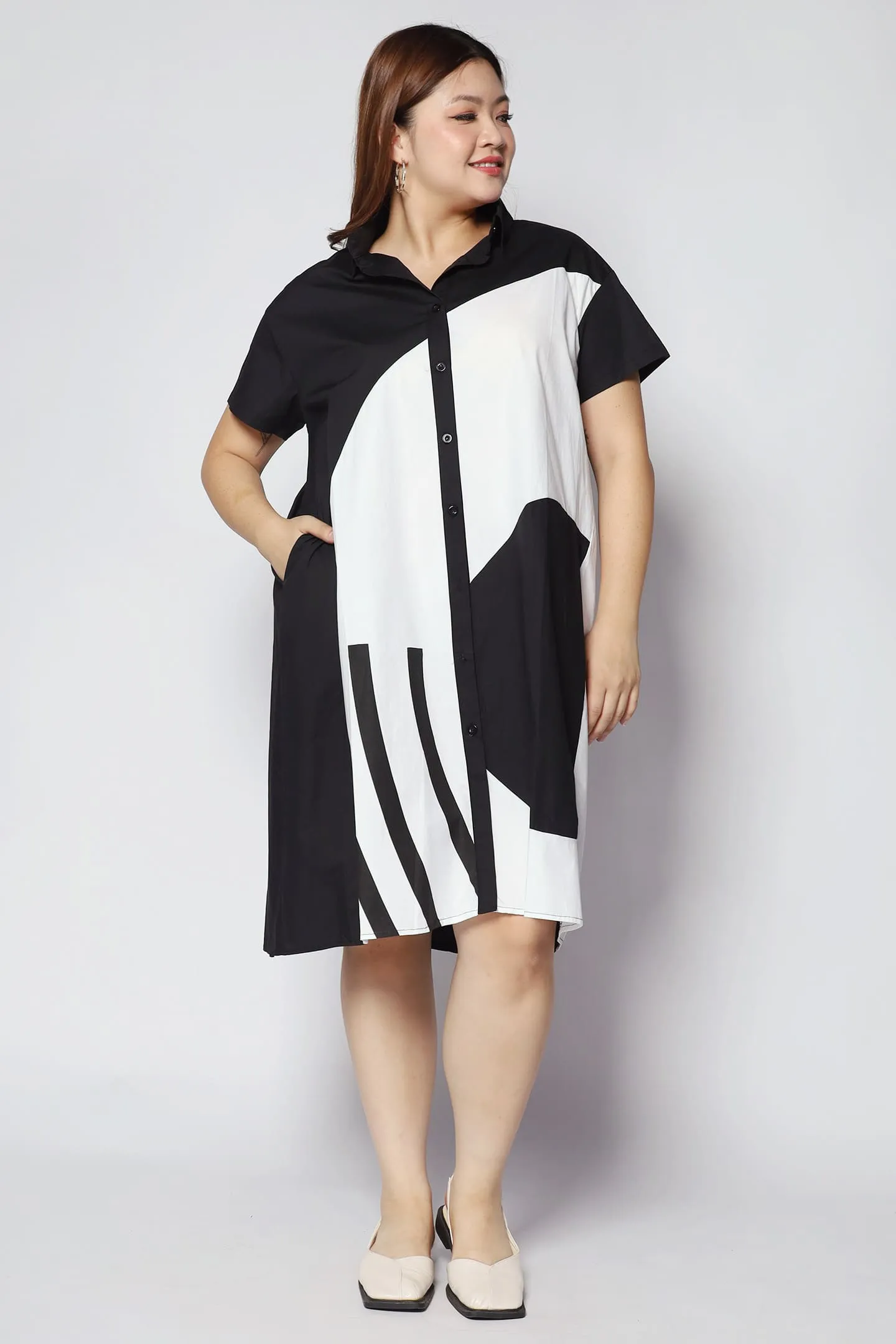 Cody Dress in Black/White