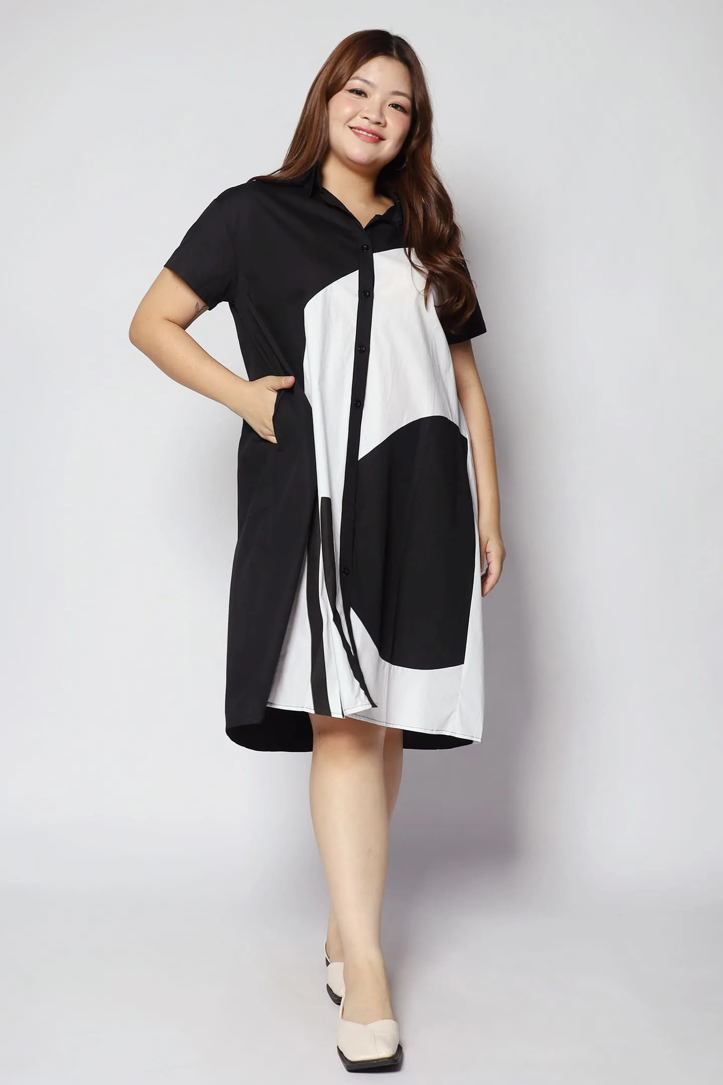 Cody Dress in Black/White