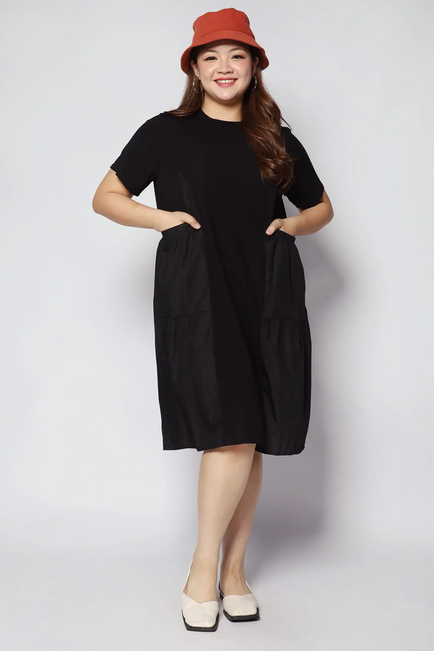 Muroi Dress in Black