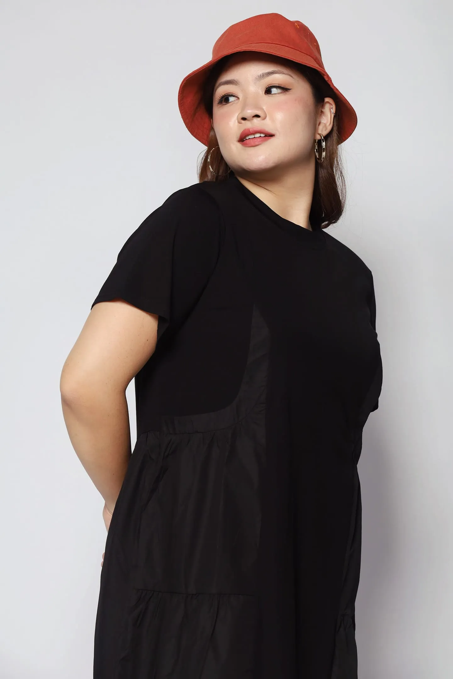 Muroi Dress in Black