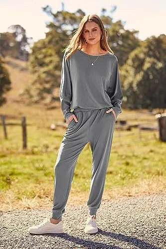 PRETTYGARDEN Women's 2023 Fall Fashion Outfits 2 Piece Sweatsuit Solid Color Long Sleeve Pullover Long Pants (Grey Blue,X-Large)