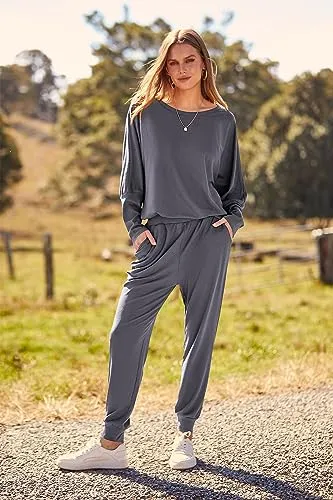 PRETTYGARDEN Women's 2023 Fall Fashion Outfits 2 Piece Sweatsuit Solid Color Long Sleeve Pullover Long Pants (Grey Blue,X-Large)