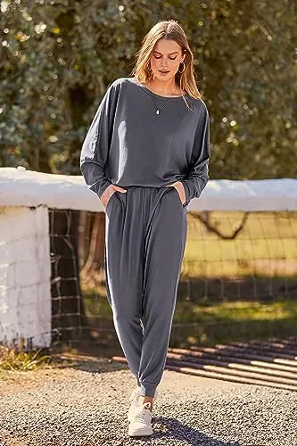 PRETTYGARDEN Women's 2023 Fall Fashion Outfits 2 Piece Sweatsuit Solid Color Long Sleeve Pullover Long Pants (Grey Blue,X-Large)