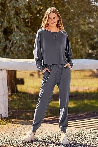 PRETTYGARDEN Women's 2023 Fall Fashion Outfits 2 Piece Sweatsuit Solid Color Long Sleeve Pullover Long Pants (Grey Blue,X-Large)